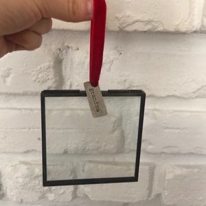 ❤️ NWOT Photo ornament